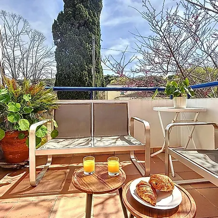 Cap Dantibes Duplex Terraces & Nearby *