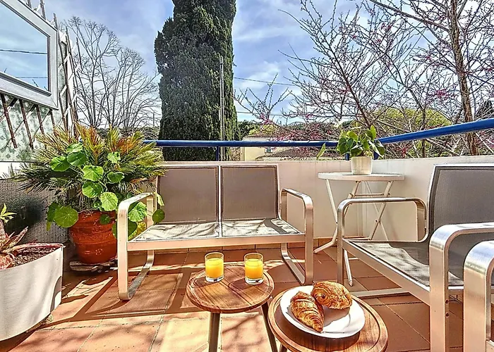 Cap Dantibes Duplex Terraces & Nearby *