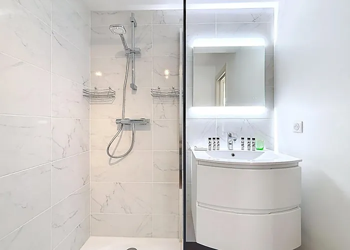 Апартаменты Cap Dantibes Duplex Terraces & Nearby Антиб