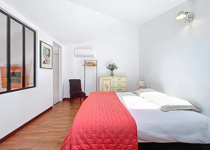 Апартаменты Cap Dantibes Duplex Terraces & Nearby *