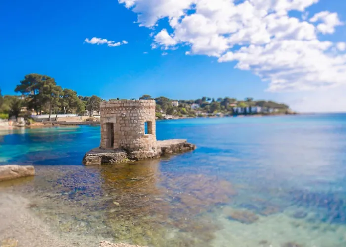 Cap Dantibes Duplex Terraces & Nearby *